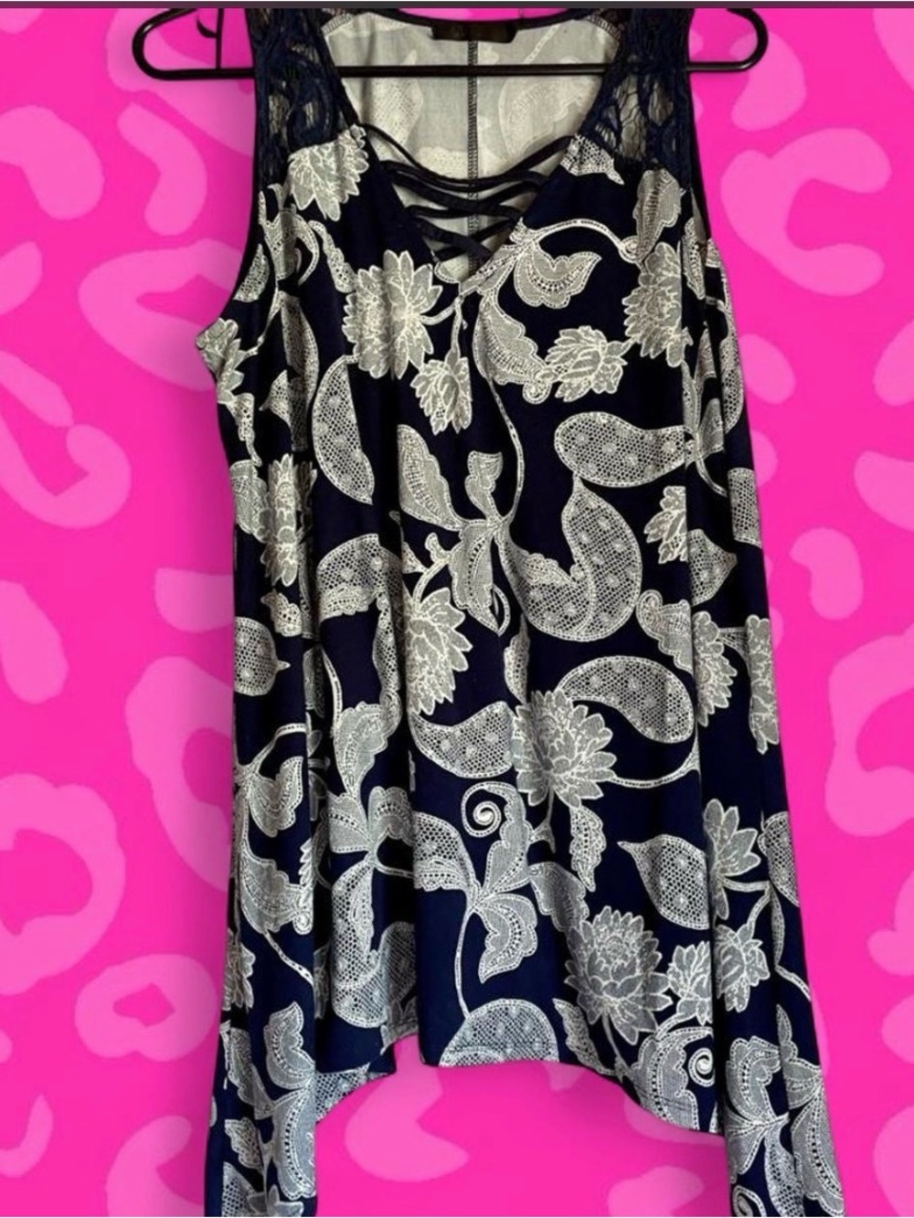 1X Navy Blue & White Paisley Design,Shark Bite Hem, Criss Cross V Neck, Women’s